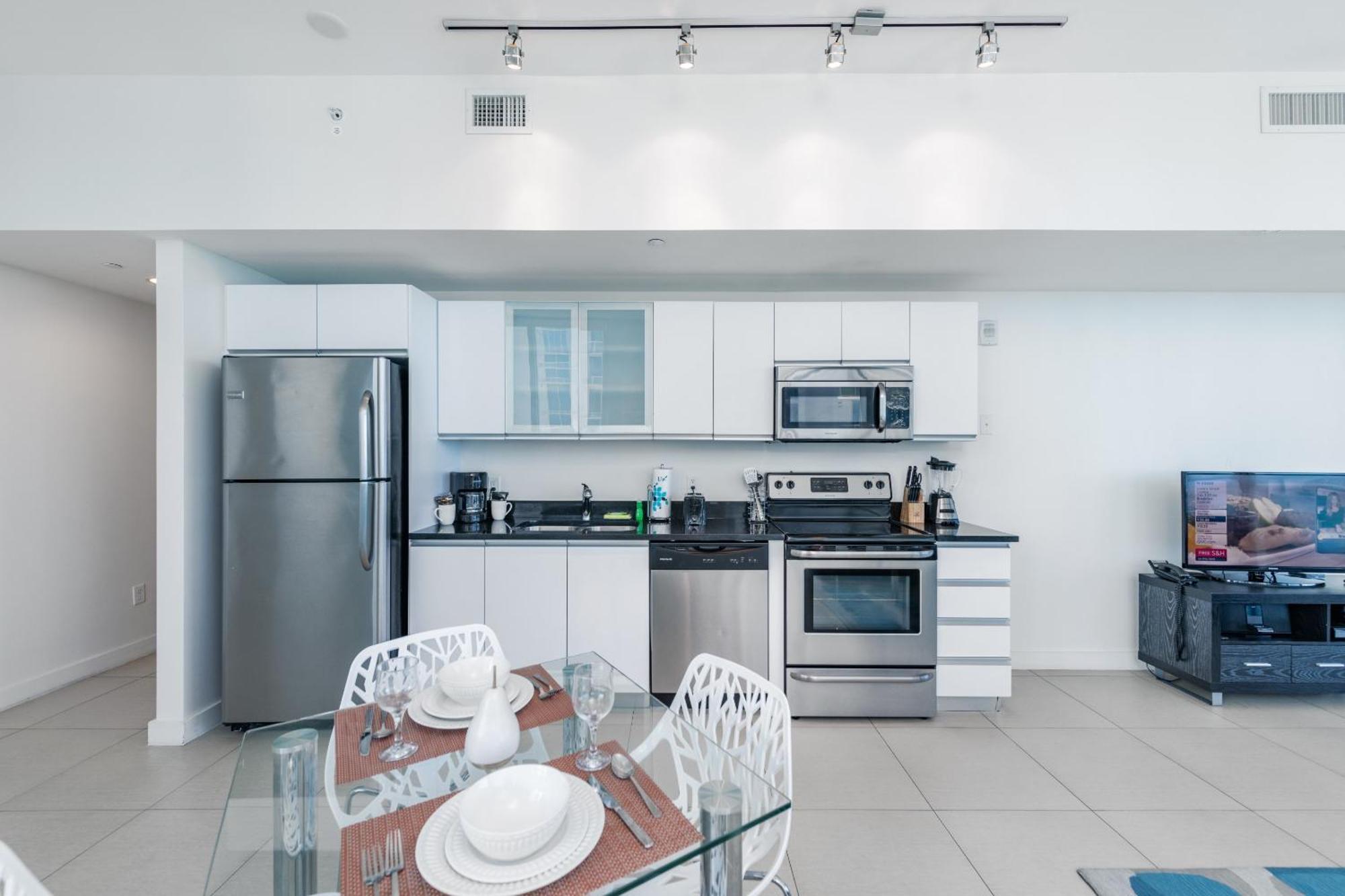 Bluebird Suites Monte Carlo Miami Beach Zimmer foto