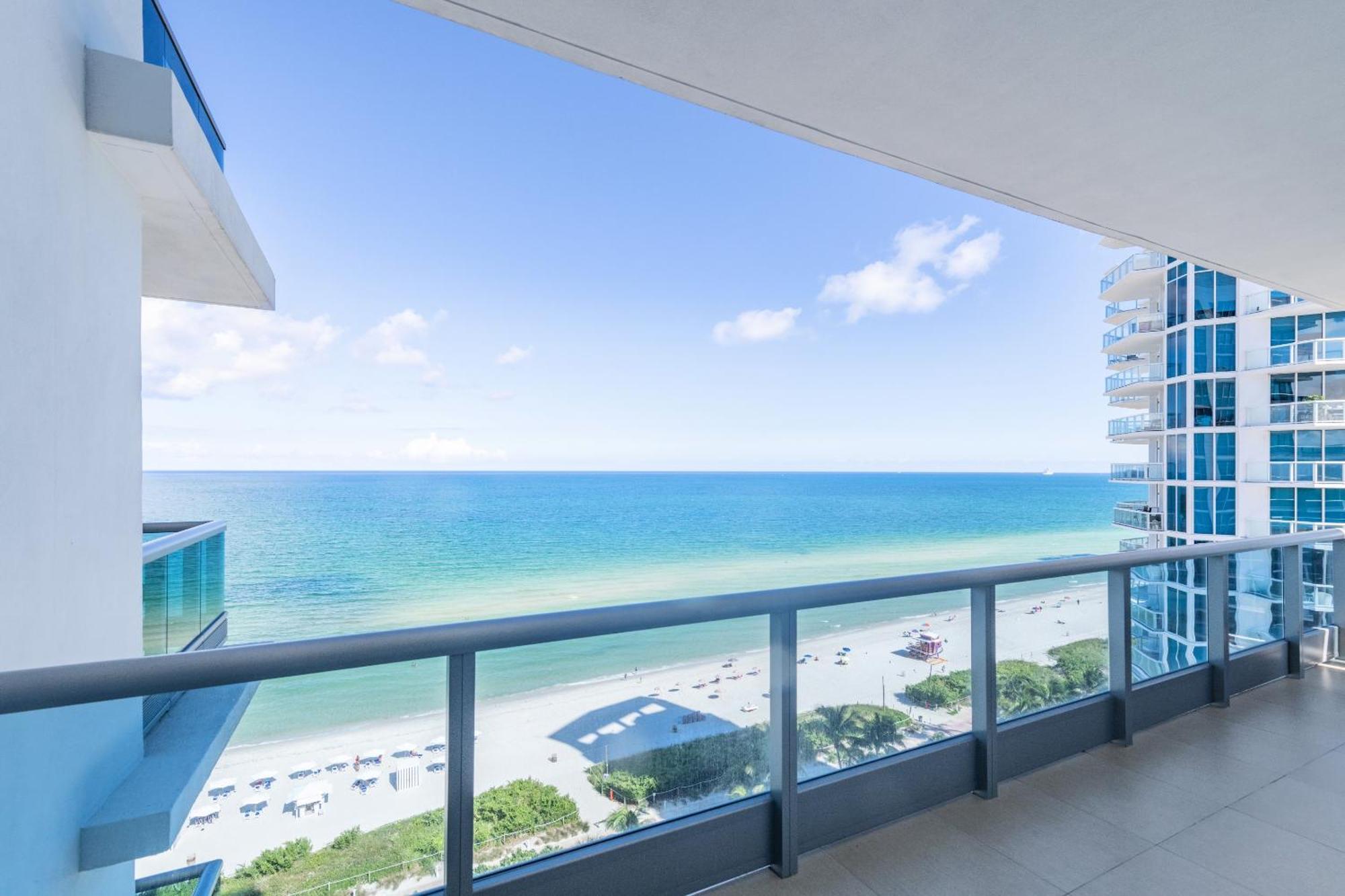 Bluebird Suites Monte Carlo Miami Beach Zimmer foto
