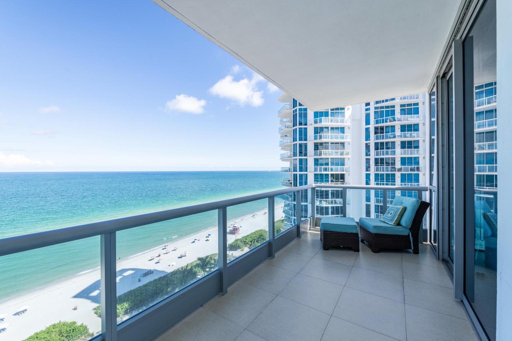 Bluebird Suites Monte Carlo Miami Beach Zimmer foto