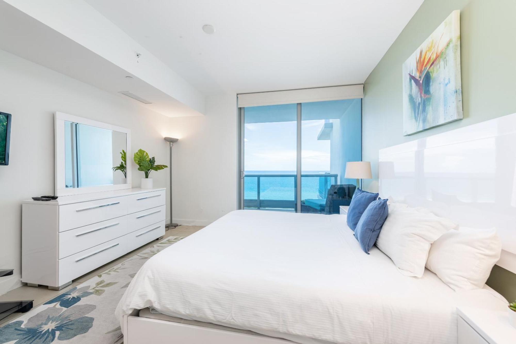 Bluebird Suites Monte Carlo Miami Beach Zimmer foto