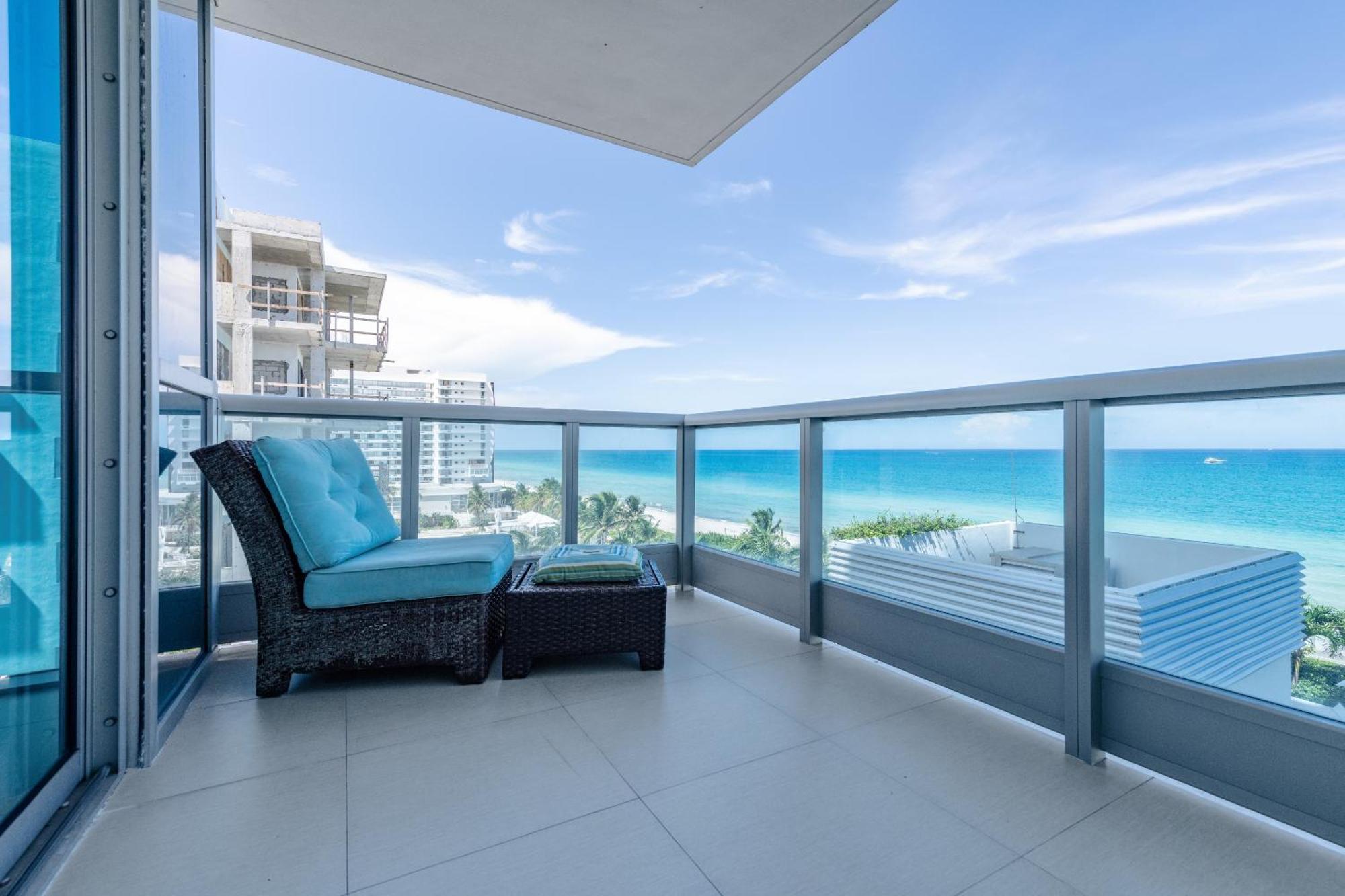 Bluebird Suites Monte Carlo Miami Beach Zimmer foto