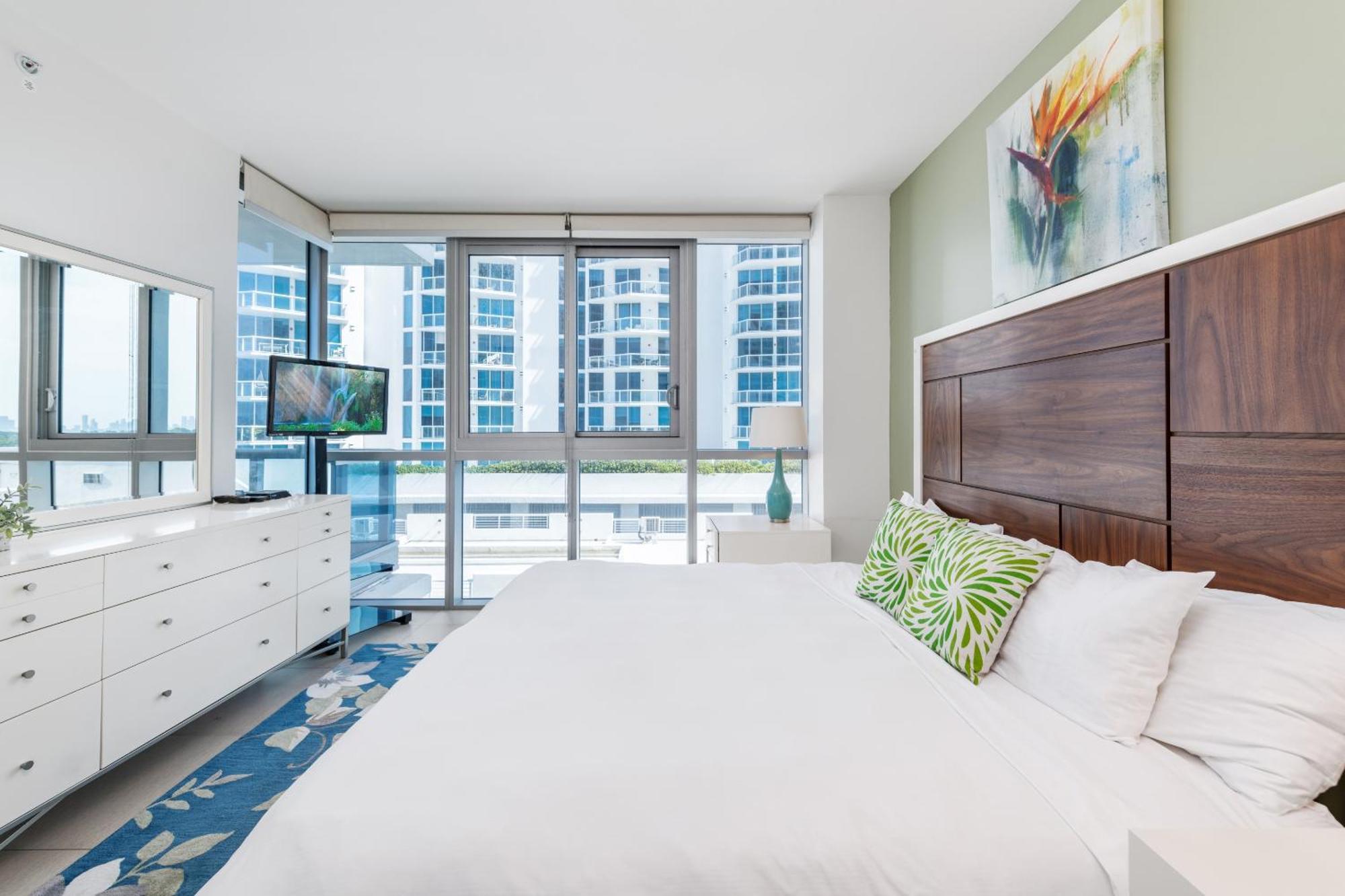 Bluebird Suites Monte Carlo Miami Beach Zimmer foto