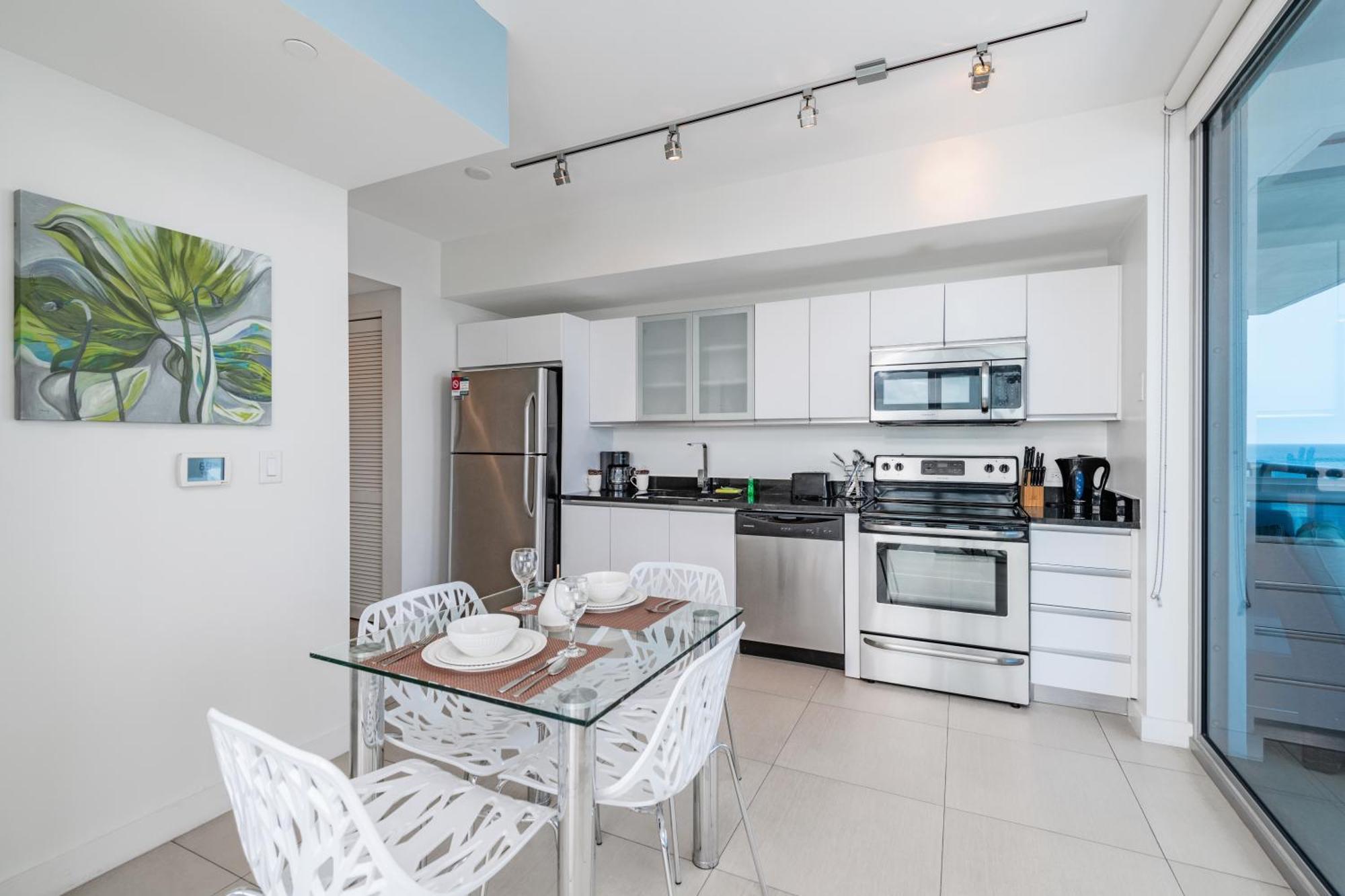 Bluebird Suites Monte Carlo Miami Beach Zimmer foto