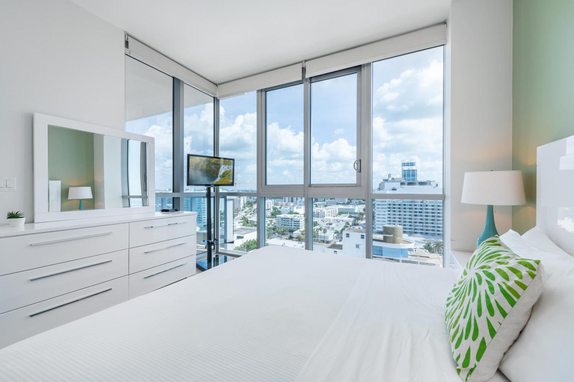 Bluebird Suites Monte Carlo Miami Beach Zimmer foto